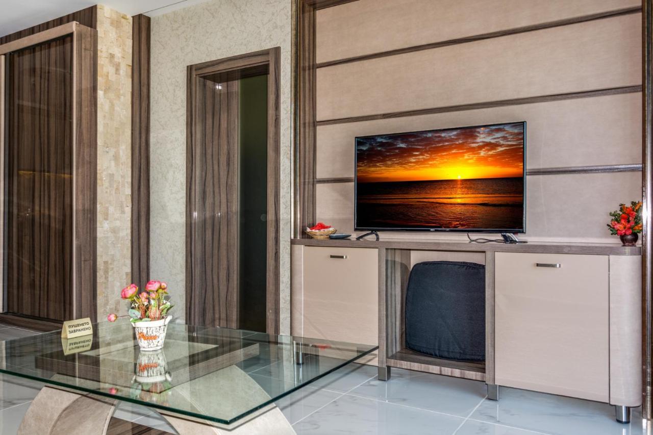 Apartcomplex Golden Bay Ravda Bagian luar foto