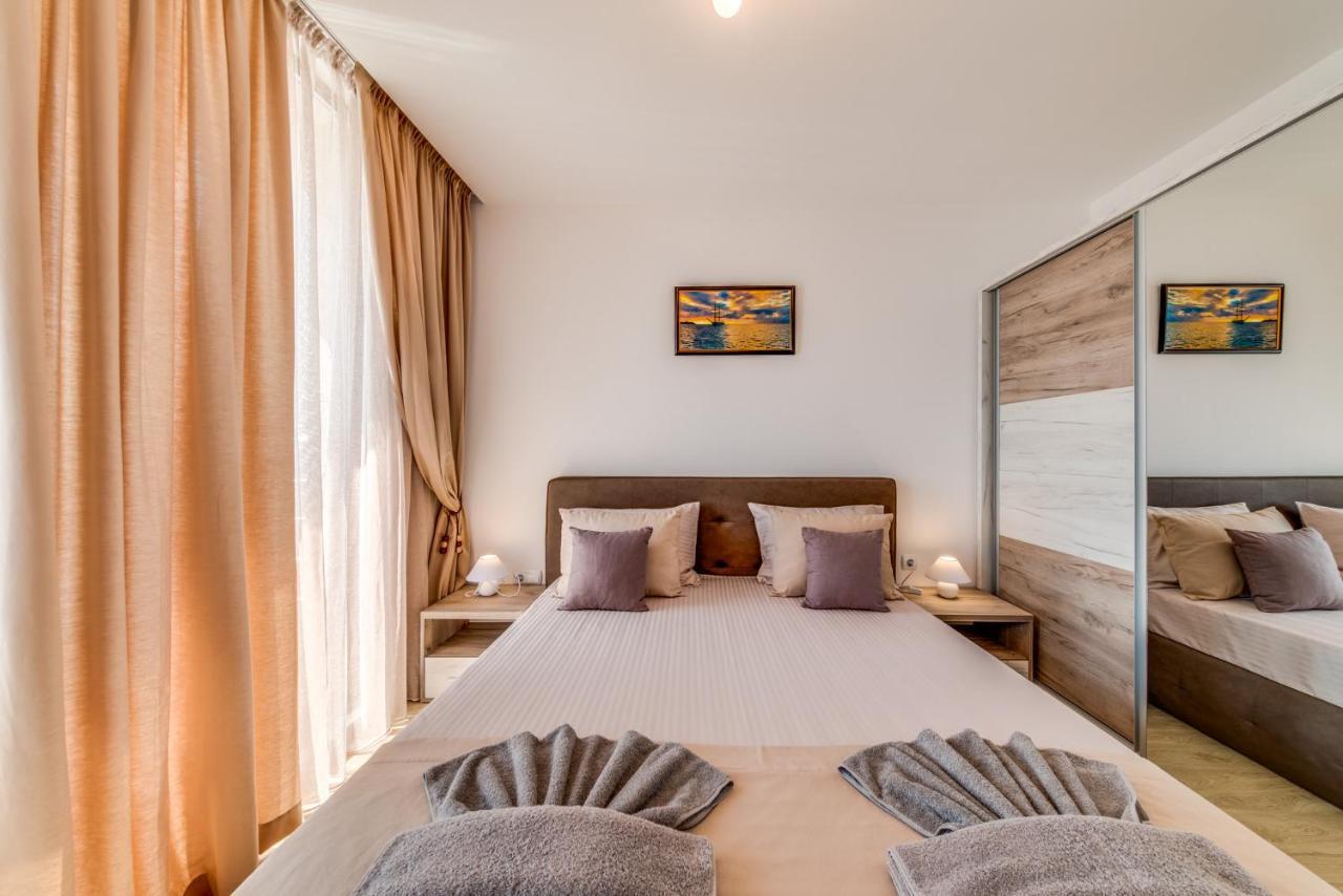 Apartcomplex Golden Bay Ravda Bagian luar foto