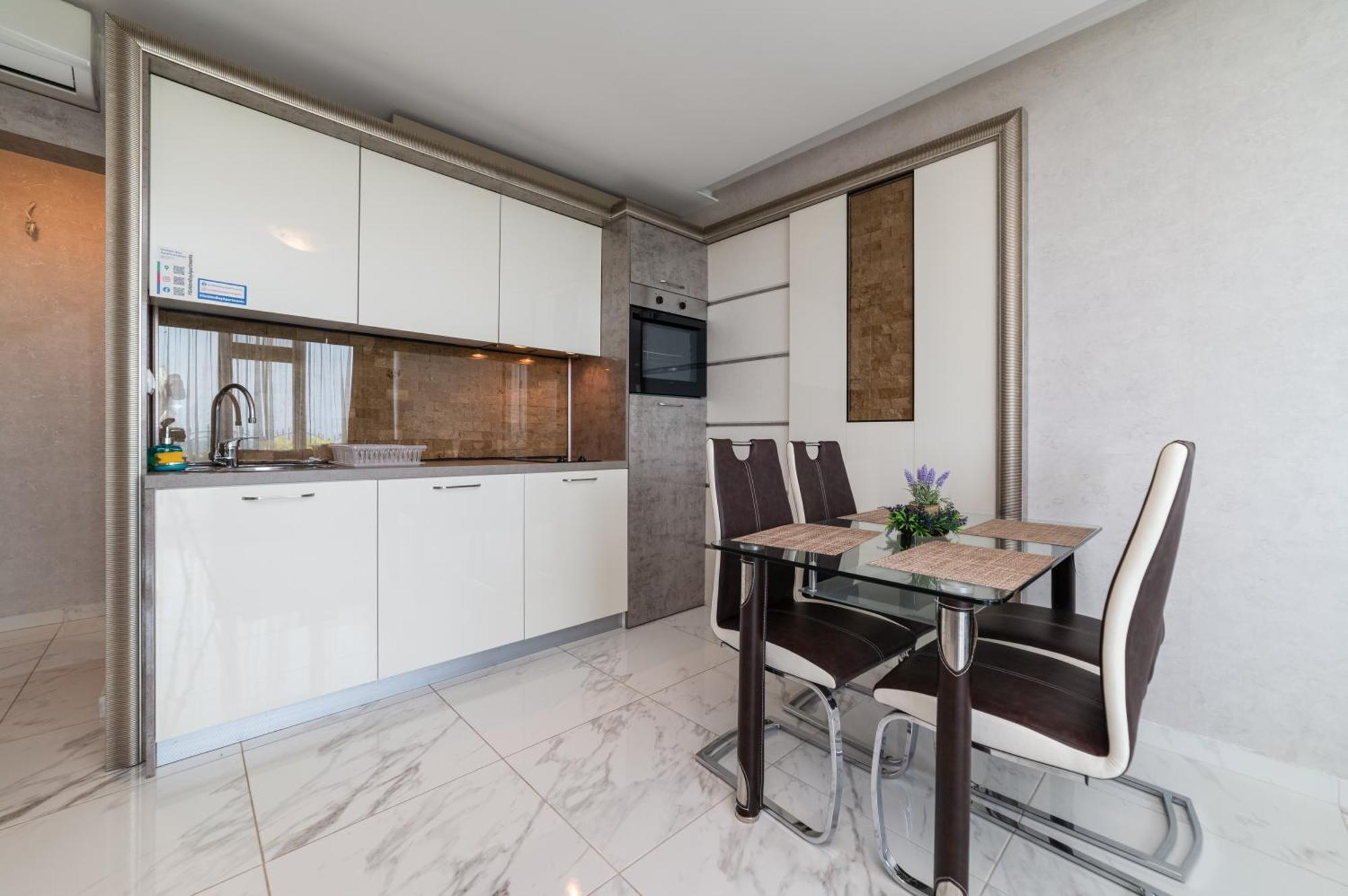 Apartcomplex Golden Bay Ravda Bagian luar foto
