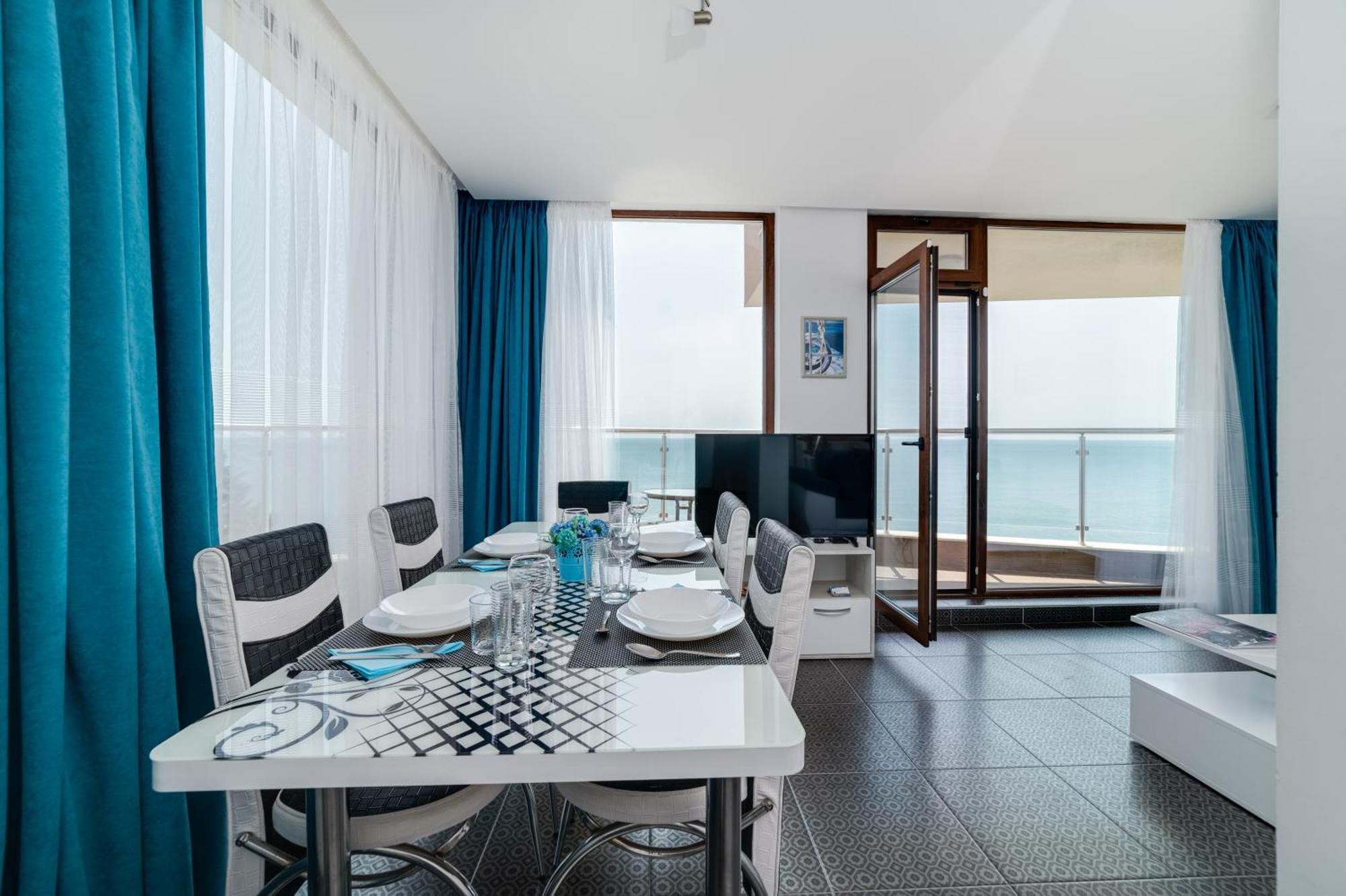 Apartcomplex Golden Bay Ravda Bagian luar foto