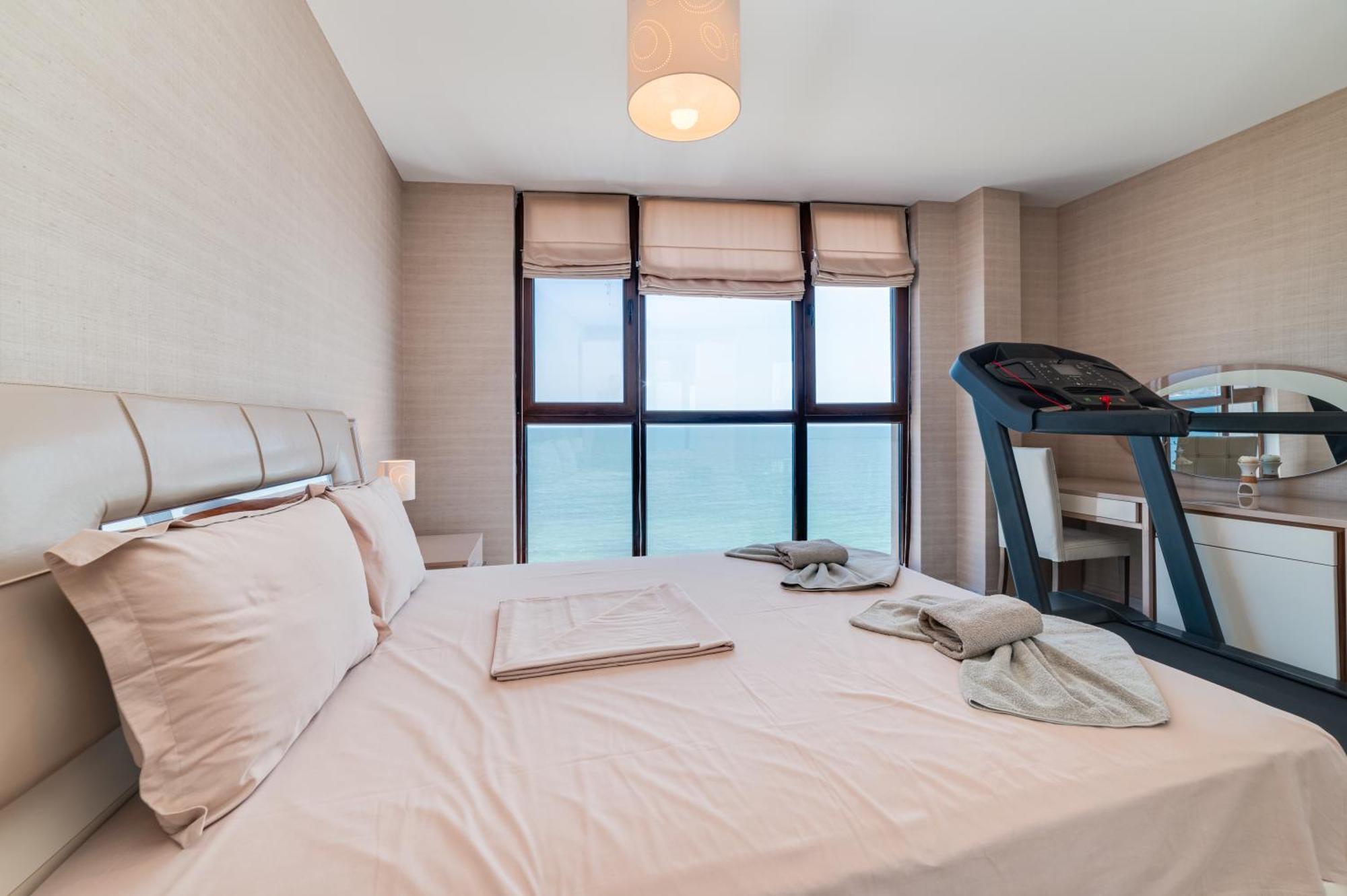 Apartcomplex Golden Bay Ravda Bagian luar foto