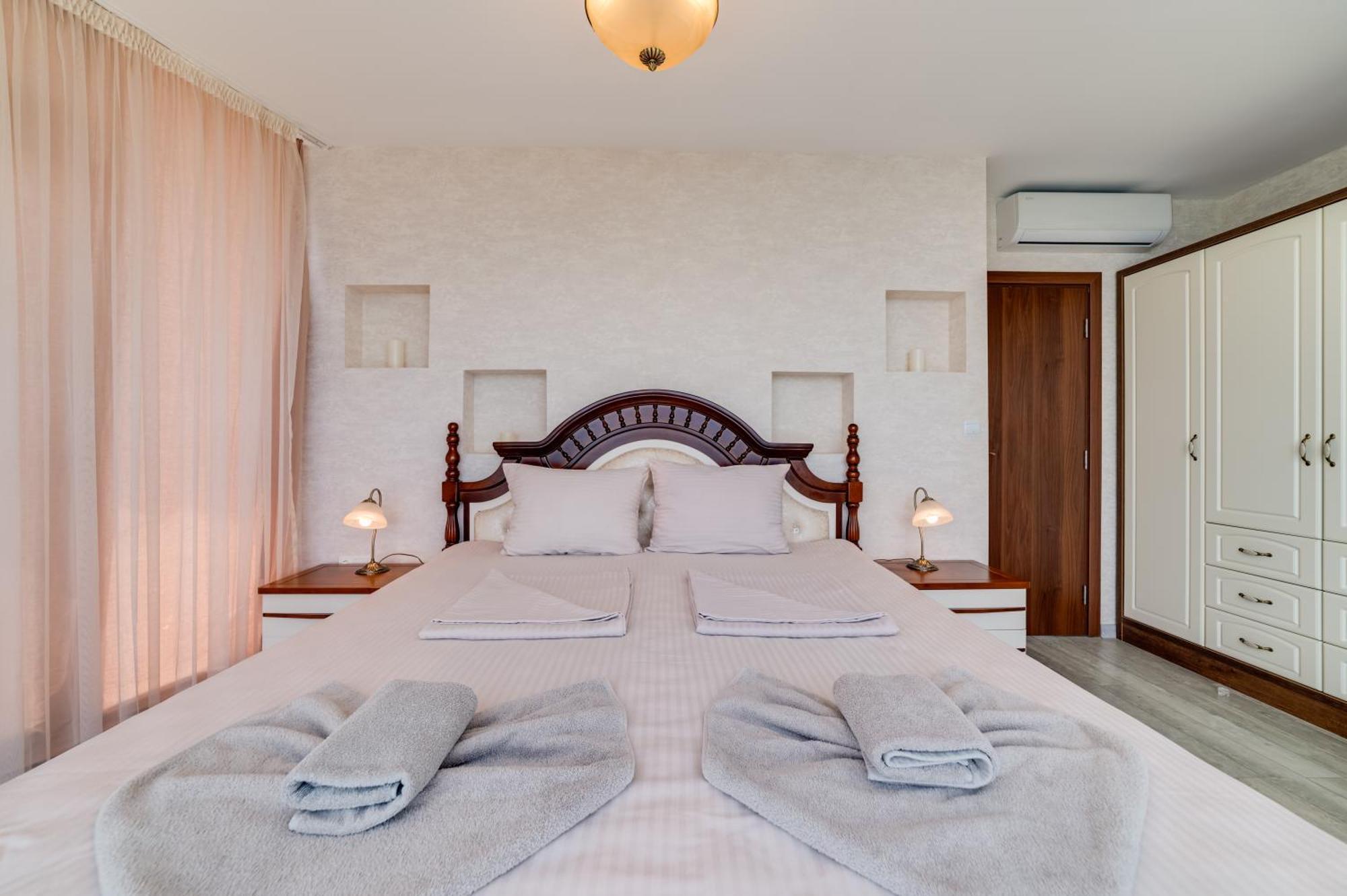 Apartcomplex Golden Bay Ravda Bagian luar foto