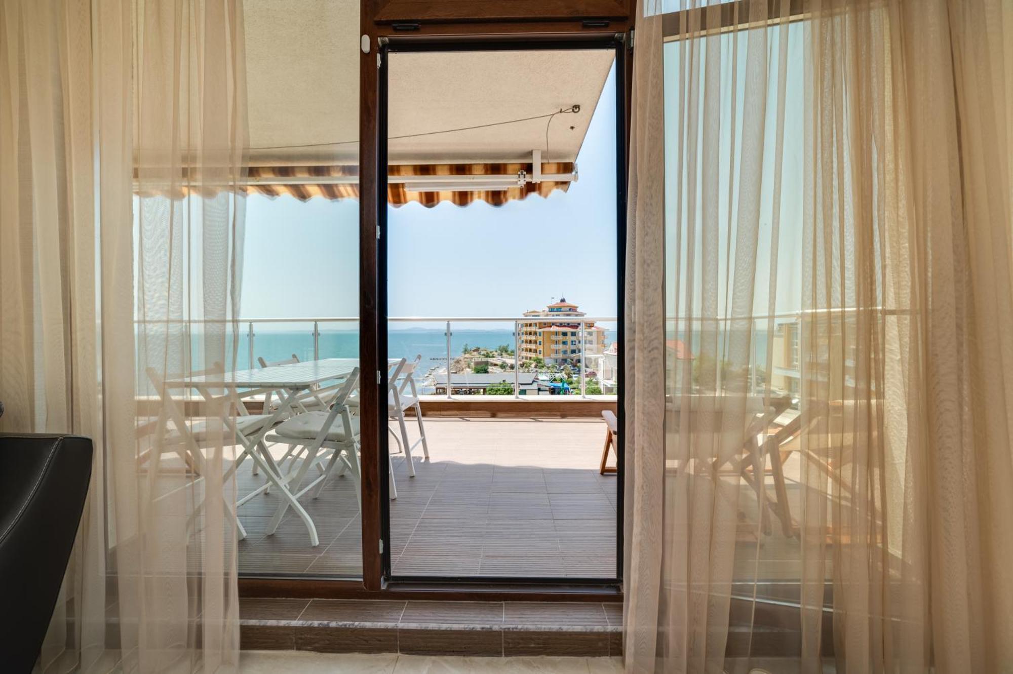 Apartcomplex Golden Bay Ravda Bagian luar foto
